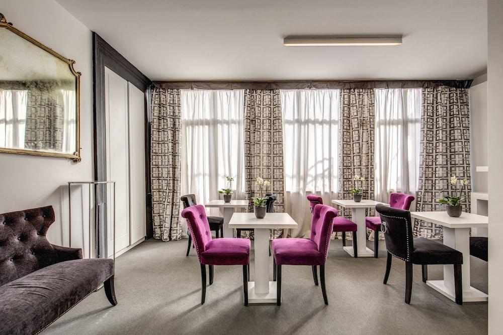 Residenza Bourbon Hotel Rome Exterior photo